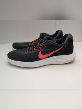 Nike Men’s Lunarlon Black & Pink Running Shoes